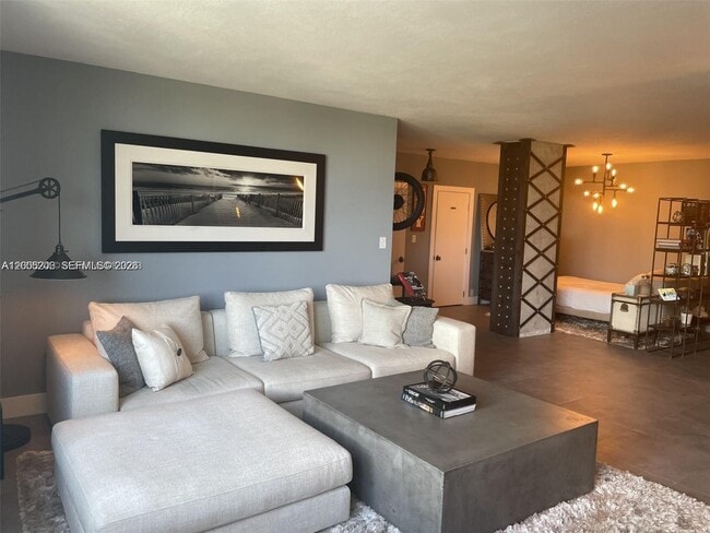 Photo - 1000 West Ave Unit 405