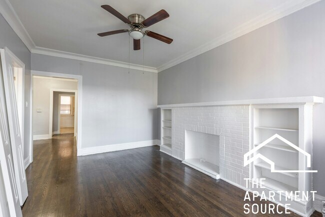 Building Photo - 4869 N Washtenaw Ave Unit 3f Rental