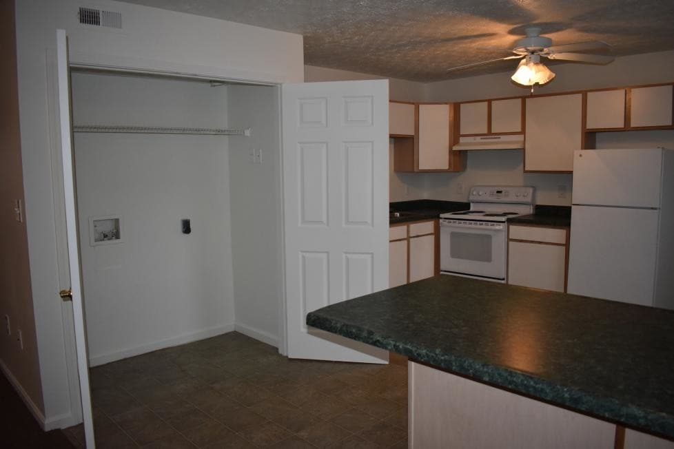 Photo - Monteray Place