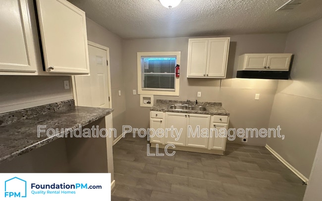 Photo - 2601 Dakar Ave