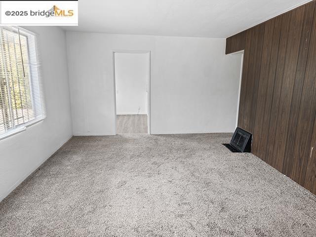 Photo - 3562 Seminary Ave