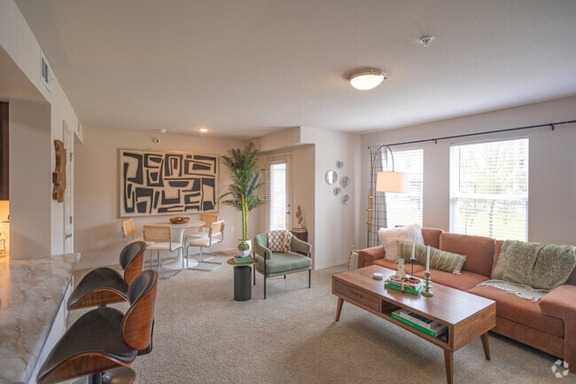 1BR, 1BA - 789SF - Living Room