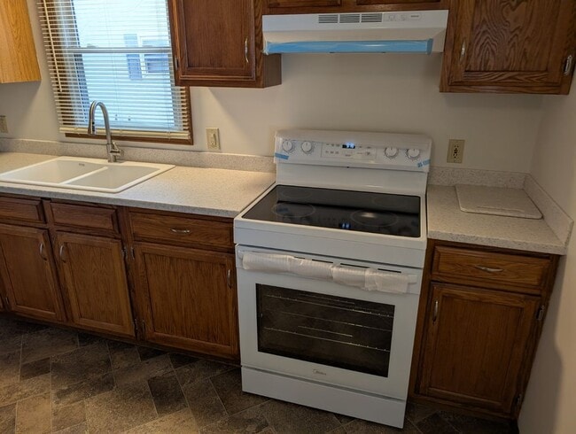 Photo - 1331 Borden Rd