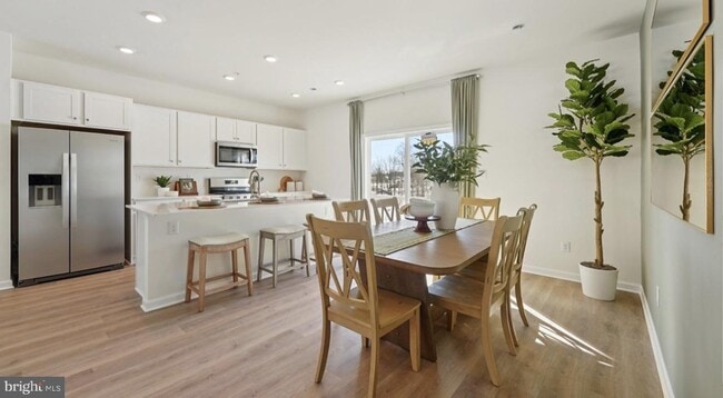 Photo - 111 Spencer Way