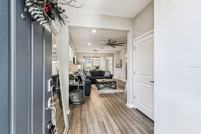 Photo - 19437 Ship Wheel Wy