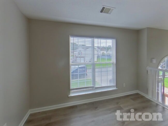 Photo - 5741 Amerson Ln