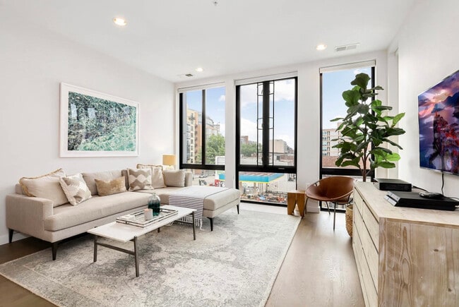 Photo - 1405 W St NW Unit 302