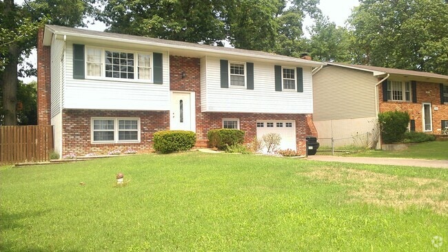Building Photo - 414 Fairmount Dr Rental