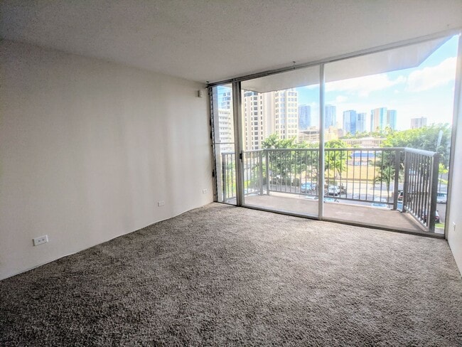 Photo - Convenient Makiki 1-bed, 1-bath, 1 parking recently remodeled, near UH Manoa, Safeway Unidad 403