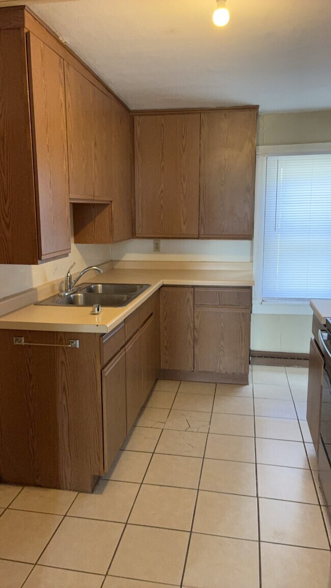 Photo - 3 Bed 1 Bath close to UWEC! Available June 1st