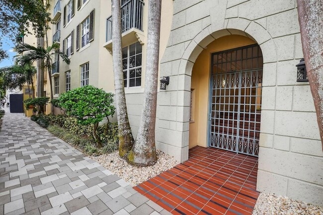 Photo - 630 S Sapodilla Ave Unit 121