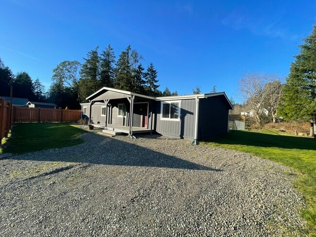 Building Photo - 14803 Purdy Dr NW