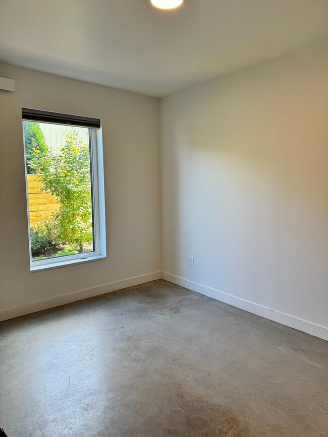 6732 40th Ave S Unit 103