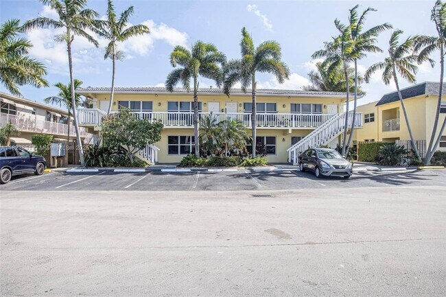 Building Photo - 2120 NE 42nd Ct Unit 6 Rental