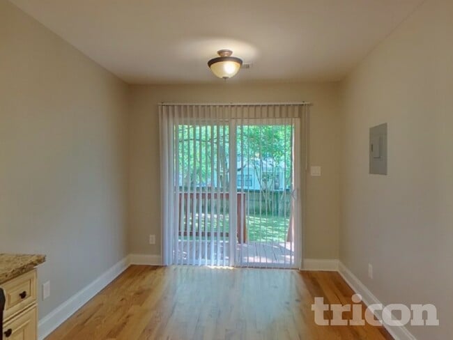 Photo - 2836 Attaberry Dr