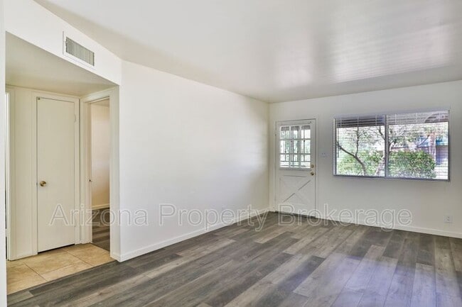 Photo - 2323 S College Ave Unit Apt. 5