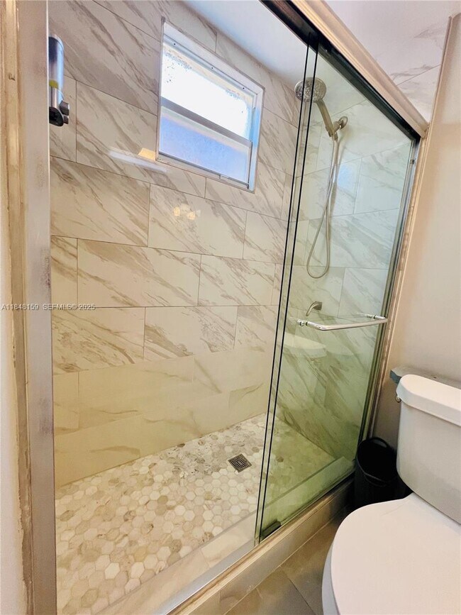 Photo - 361 SW 20th Rd Unit B