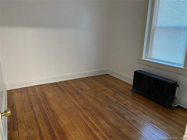 Photo - 14 Portland St