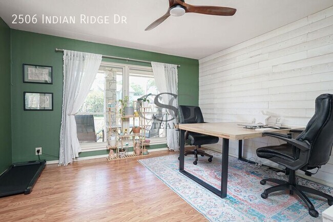 Photo - 2506 Indian Ridge Dr
