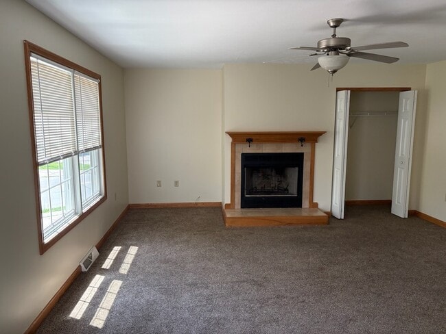Photo - 4165 Pine Ave