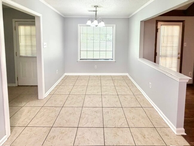 Photo - EdneyRidgeDr8660 Unit 1