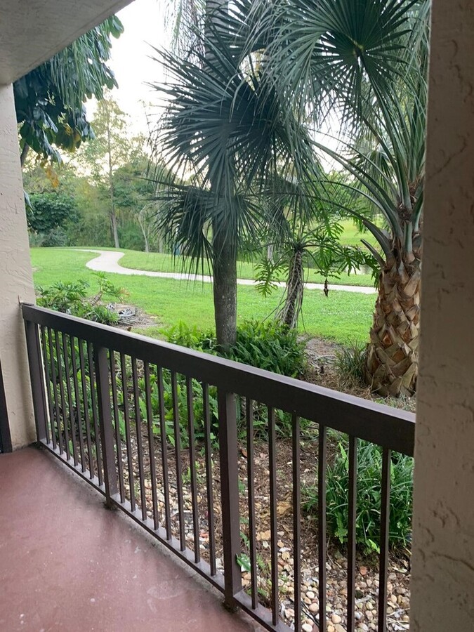 4561-21 2bed/1 bath - 4561-21 2bed/1 bath Condo Unit 21