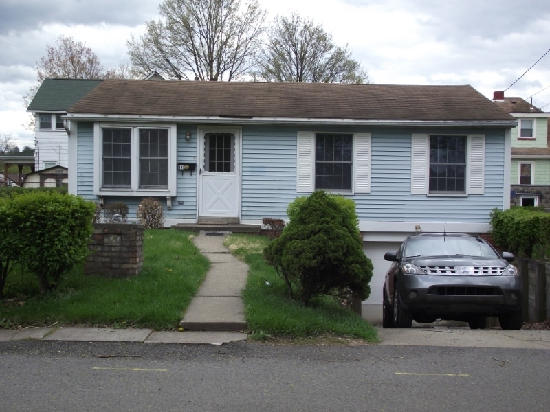 Photo - 320 Dawson Ave