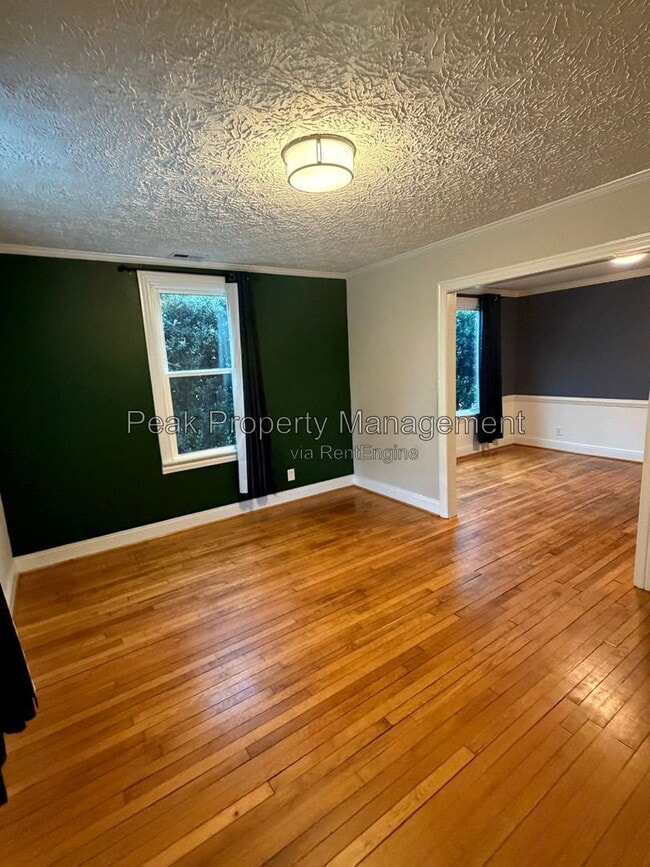 500 Azalea Ave