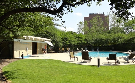 pool - 1450 E 55th Pl Unit 1025 S