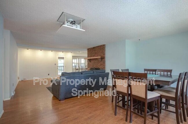 Photo - 1714 W Swan St
