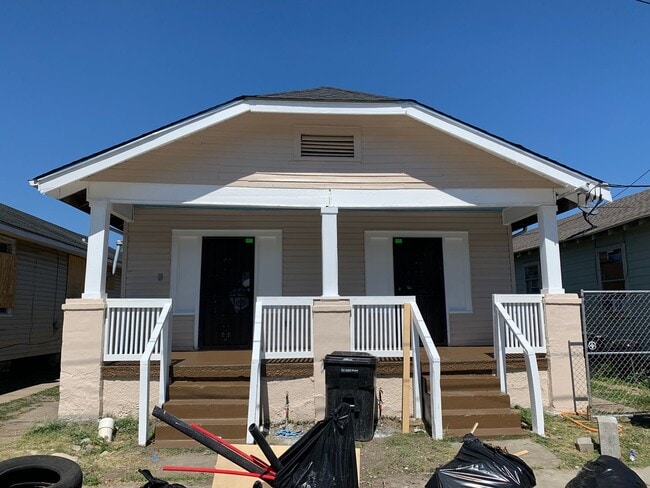Building Photo - 2255 N Galvez St Unit 2257 N. Galvez St.