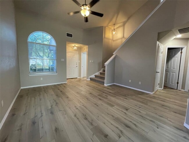 Photo - 9236 Vigen Cir