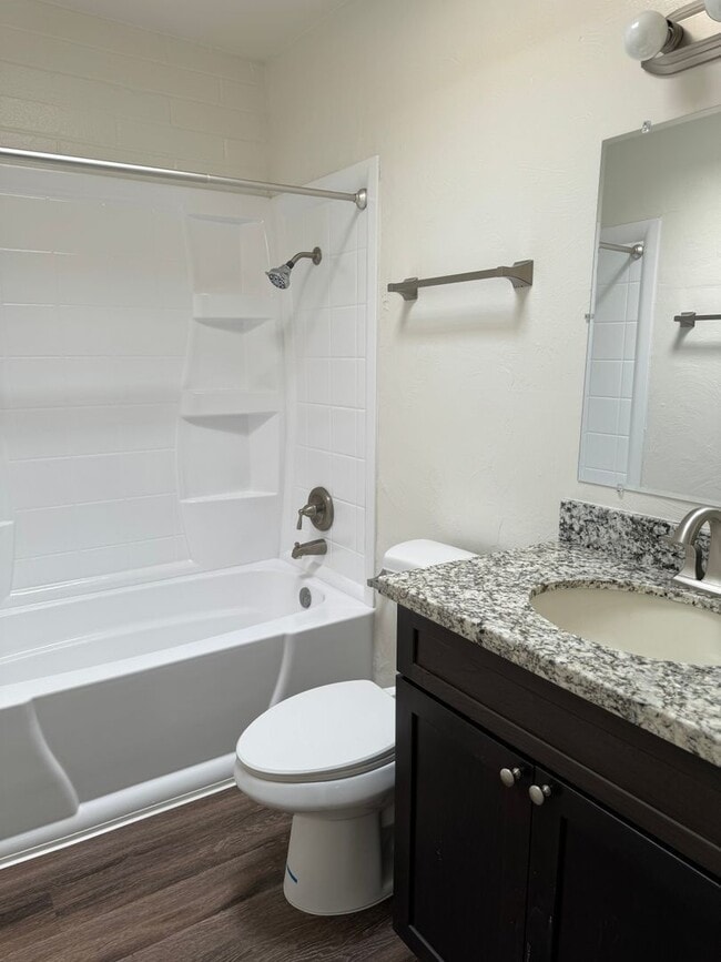 Photo - 4561 E Bellevue St