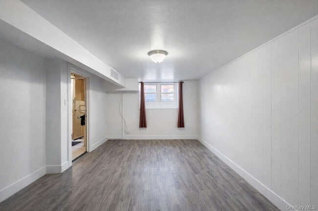 Photo - 21-19 29th St