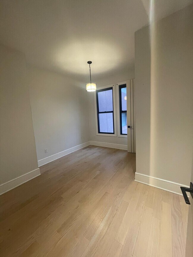 Photo - 542 Newark Ave Unit 3L