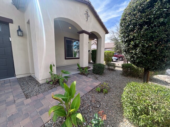 Photo - 3841 E Powell Pl