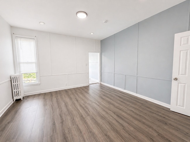 Photo - Home with Modern Kitchen, Finished Basement & Backyard Deck