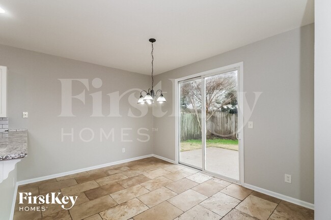 Photo - 200 Mirramont St