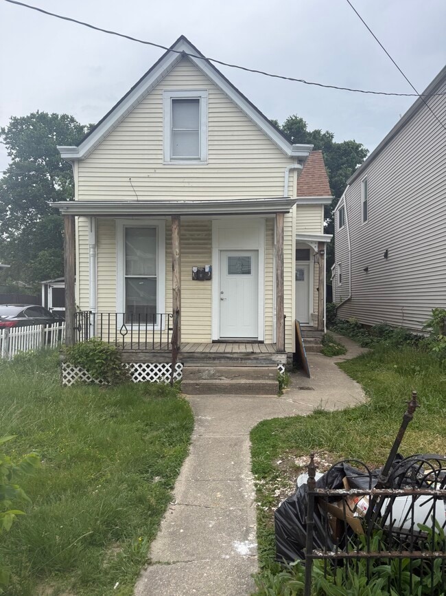 Building Photo - 506 Maple St Unit 1