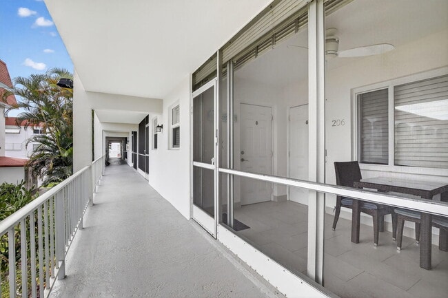 Photo - 581 Blue Heron Dr Unit 206-B