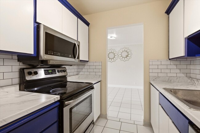 Photo - 450 N Civic Dr Unit 405
