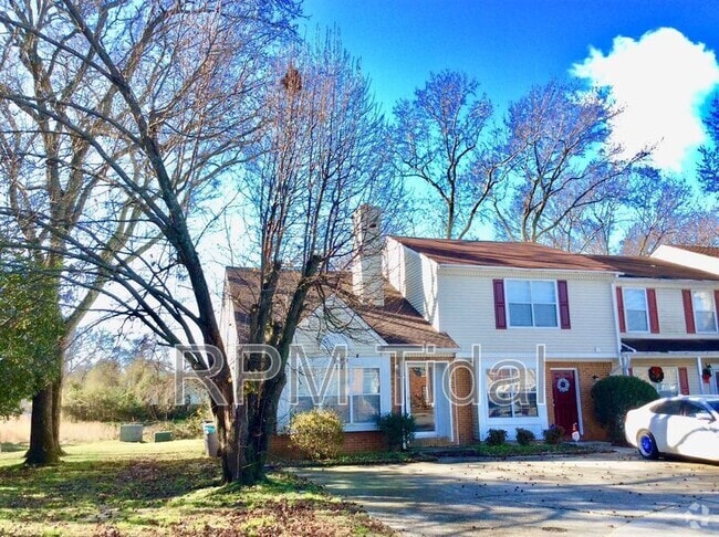 Building Photo - 70 Riverchase Dr Rental