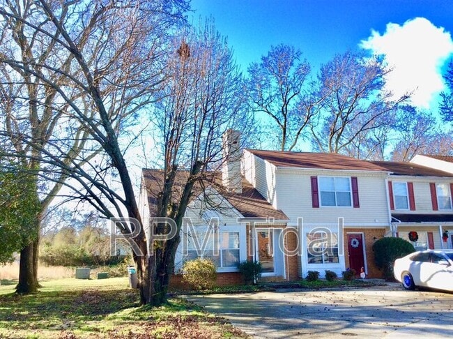 Building Photo - 70 Riverchase Dr Rental