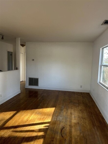 Photo - 5038 37th Ave N