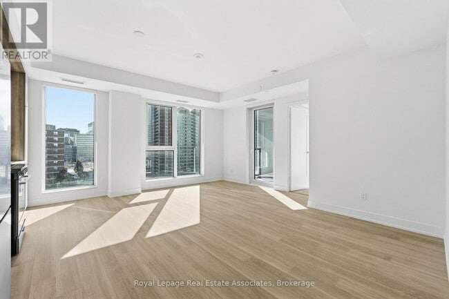 Photo - 25 Cordova Ave Unit 805