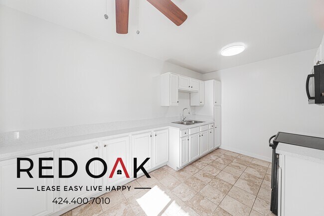 Photo - 8720 Owensmouth Ave Unit 5