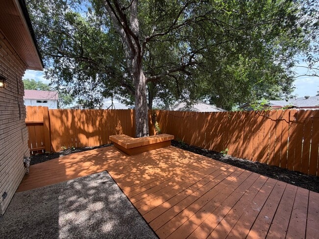 Photo - 170 De Chantle Rd Unidad 705