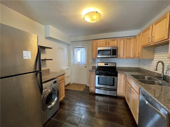 Photo - 1355 Euclid Ave NE Unit 1