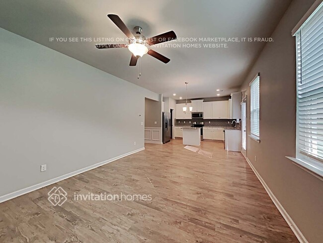 Photo - 7454 Faith St