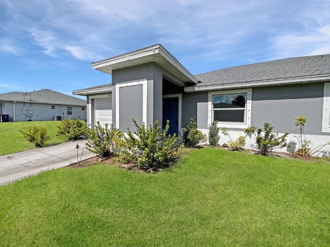 Photo - Haunt Your Dream Home: 3BR Duplex With Chi...